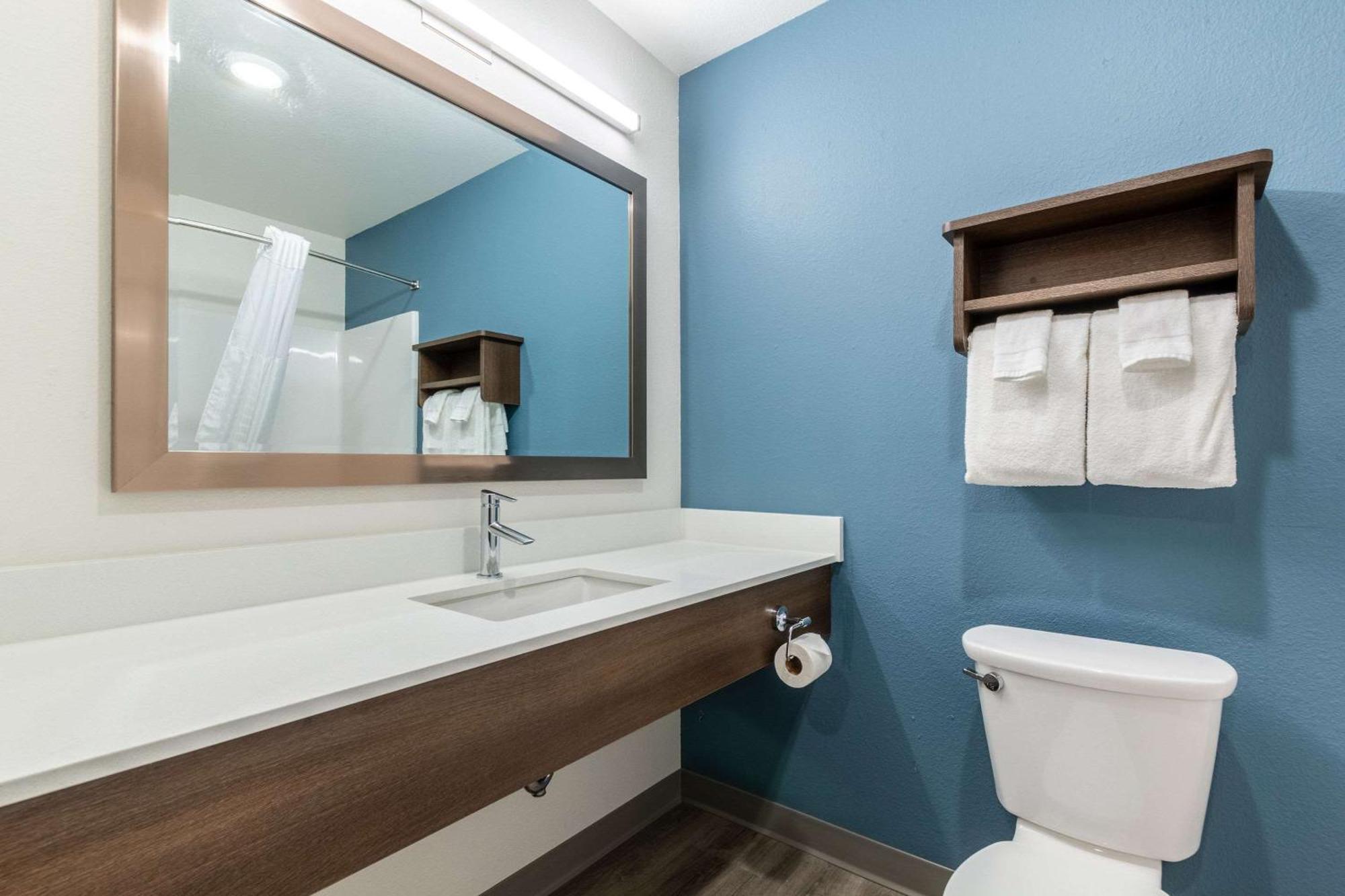 Woodspring Suites Indianapolis Castleton Номер фото